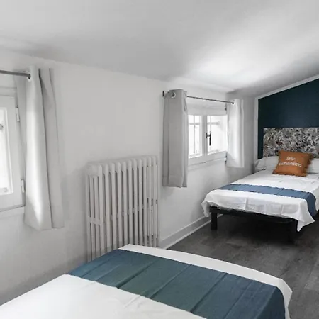 Cosy 90 M Family Nest With Pool And Garden Carcassonne